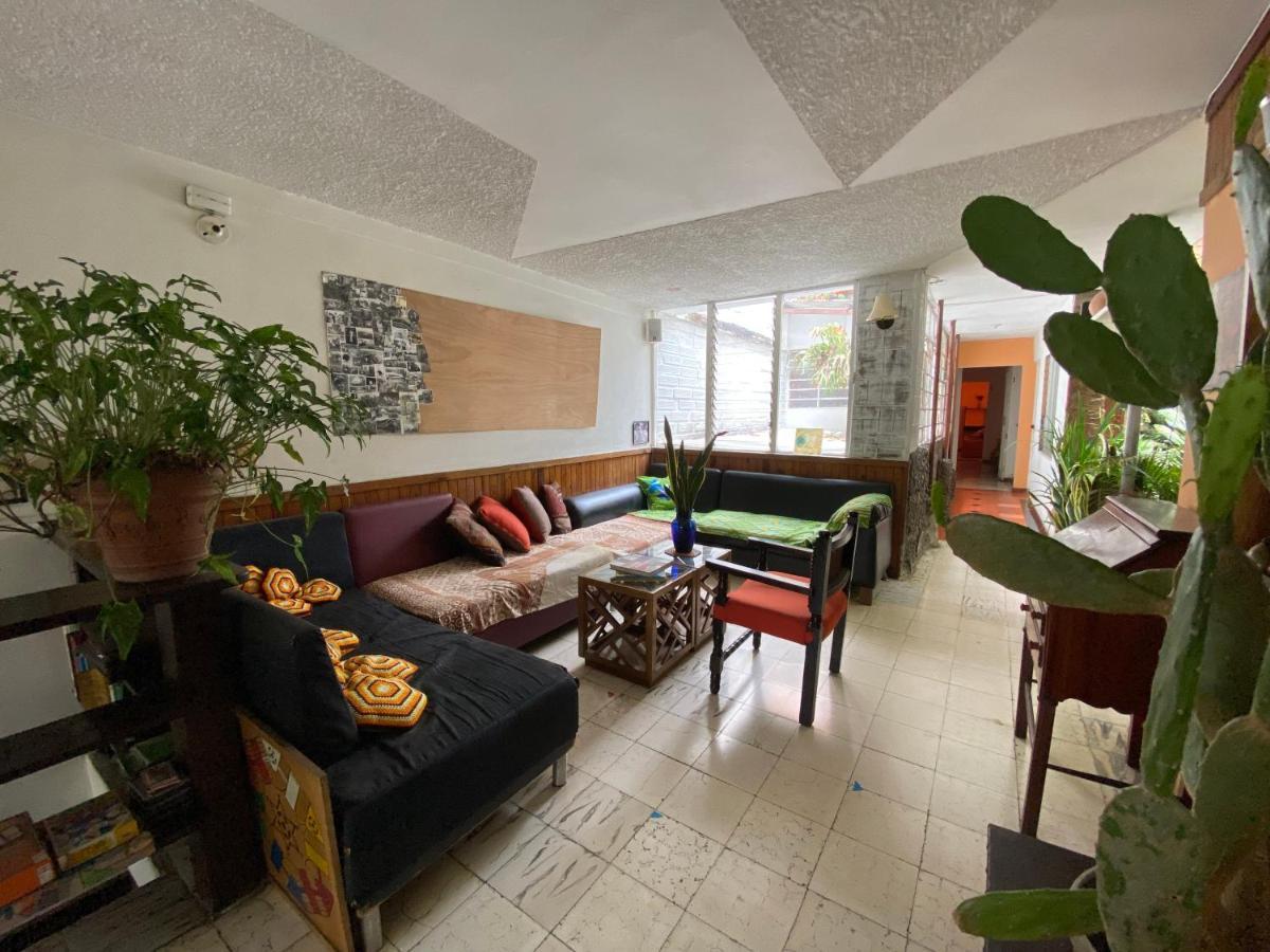 Hostal Casa Las Tias Medellín Eksteriør billede