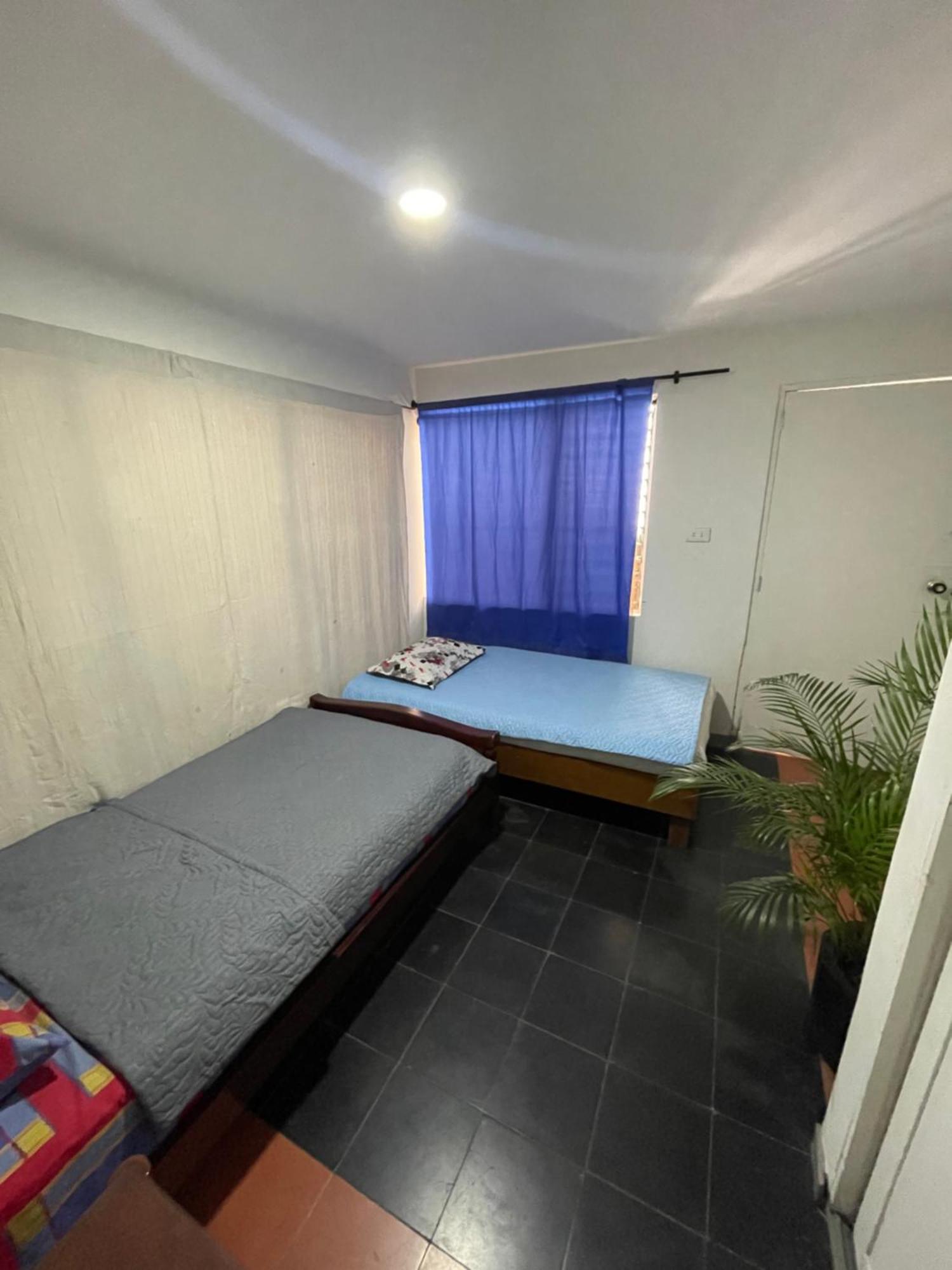 Hostal Casa Las Tias Medellín Eksteriør billede