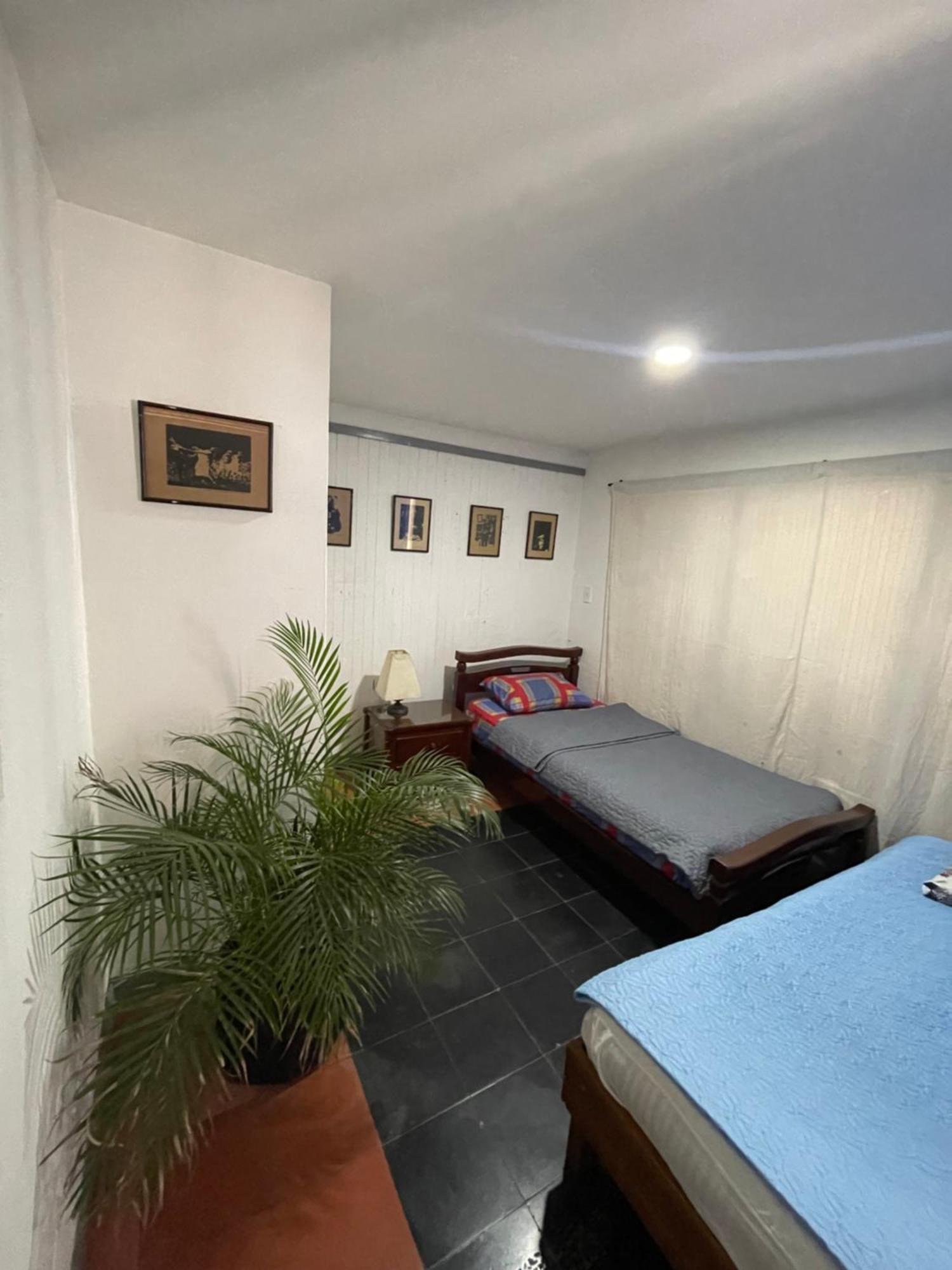 Hostal Casa Las Tias Medellín Eksteriør billede